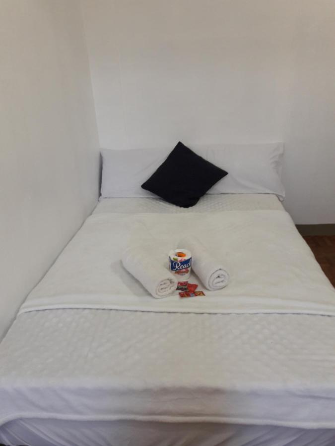 EKONUMI ROOMS @ Benrosi Paranaque City Exterior foto